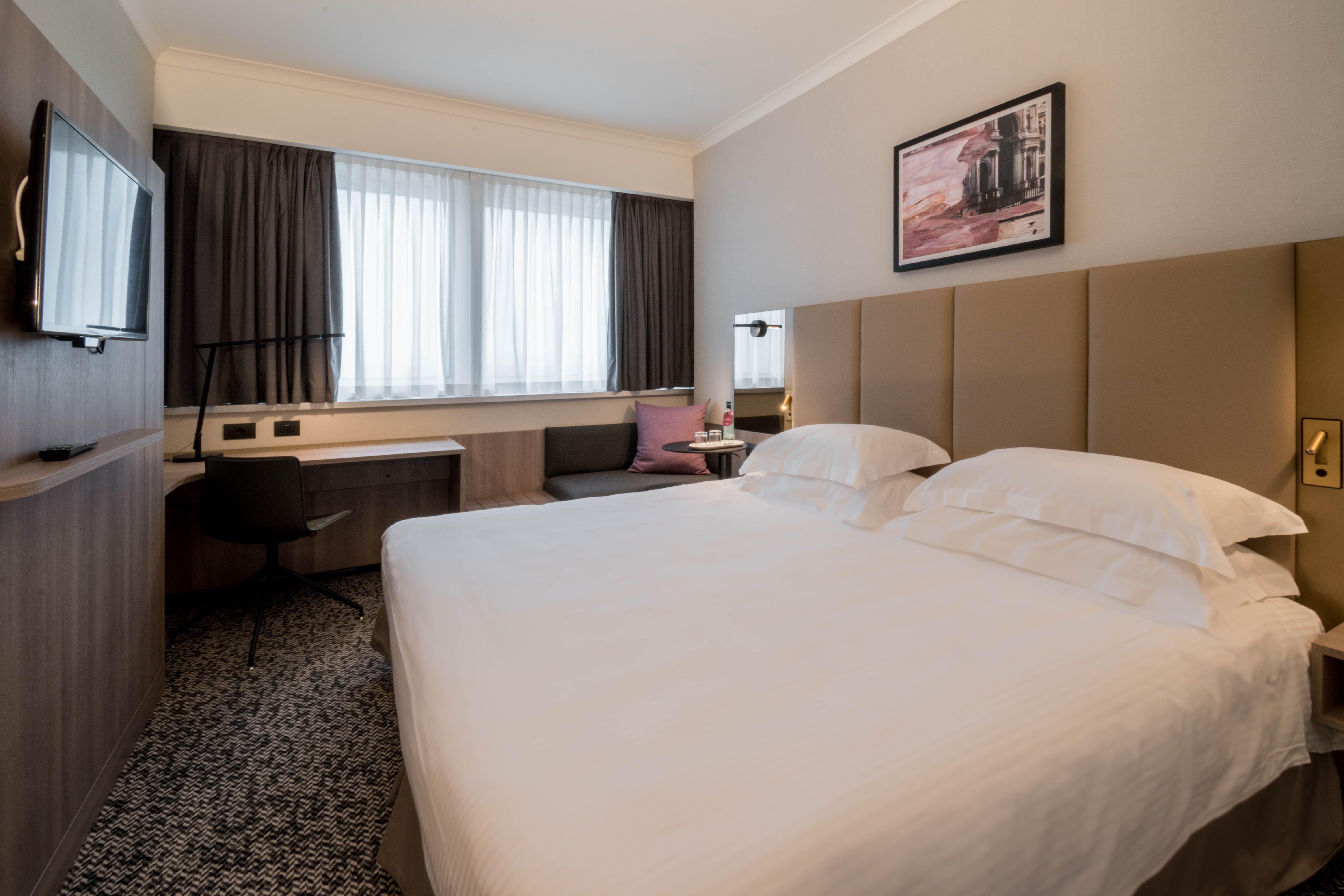 Hotel Crowne Plaza Milan Linate By Ihg San Donato Milanese Esterno foto