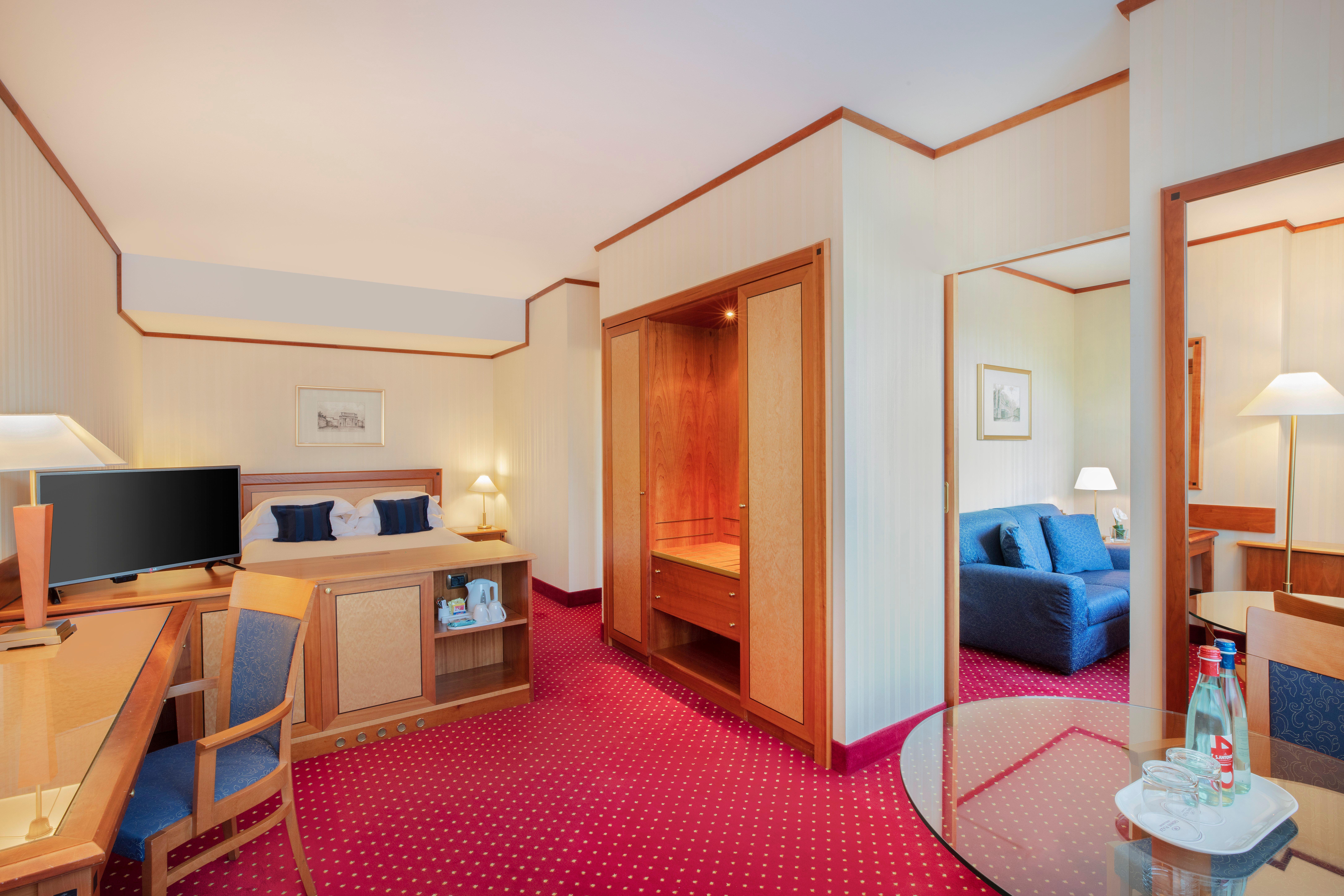 Hotel Crowne Plaza Milan Linate By Ihg San Donato Milanese Esterno foto