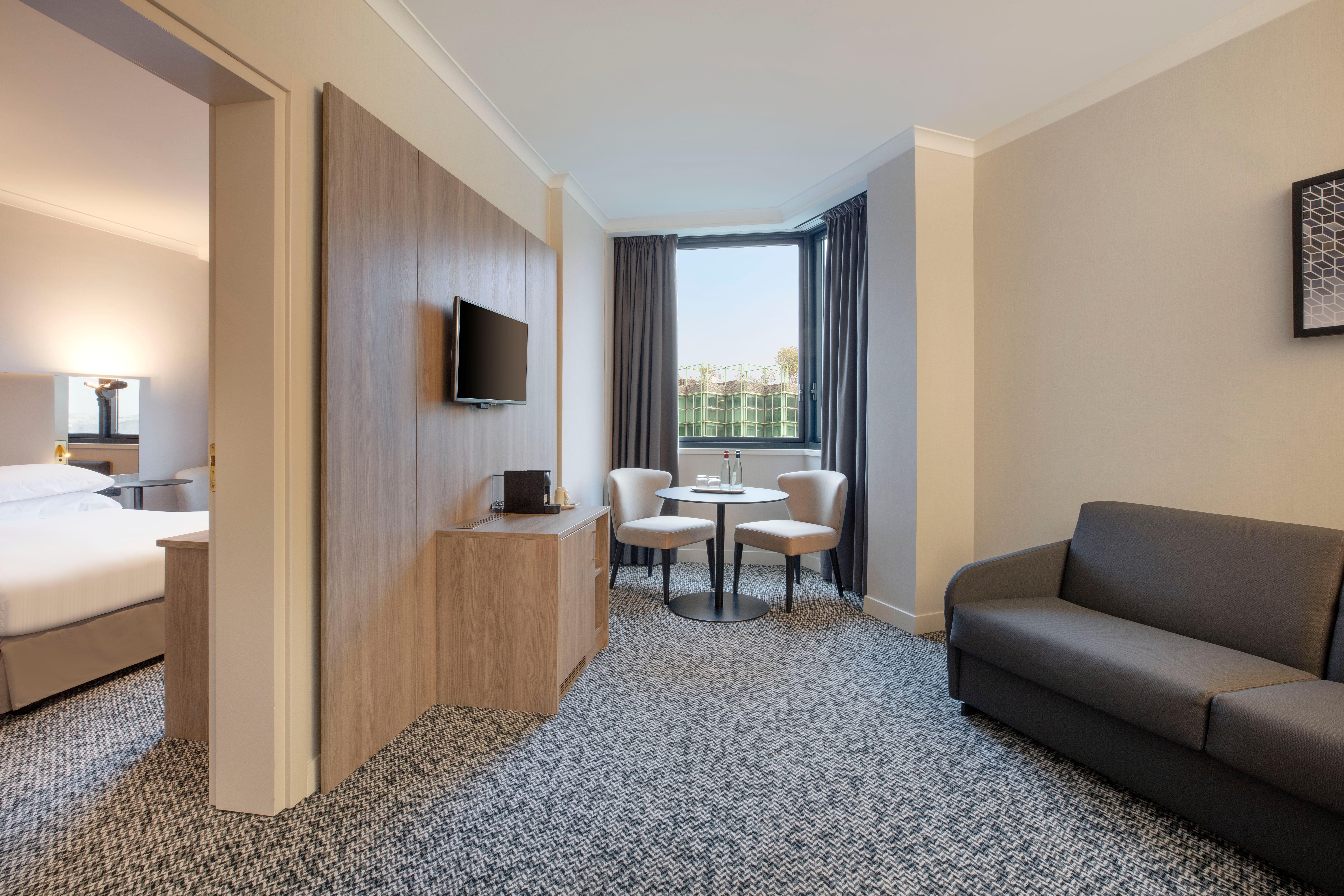 Hotel Crowne Plaza Milan Linate By Ihg San Donato Milanese Esterno foto