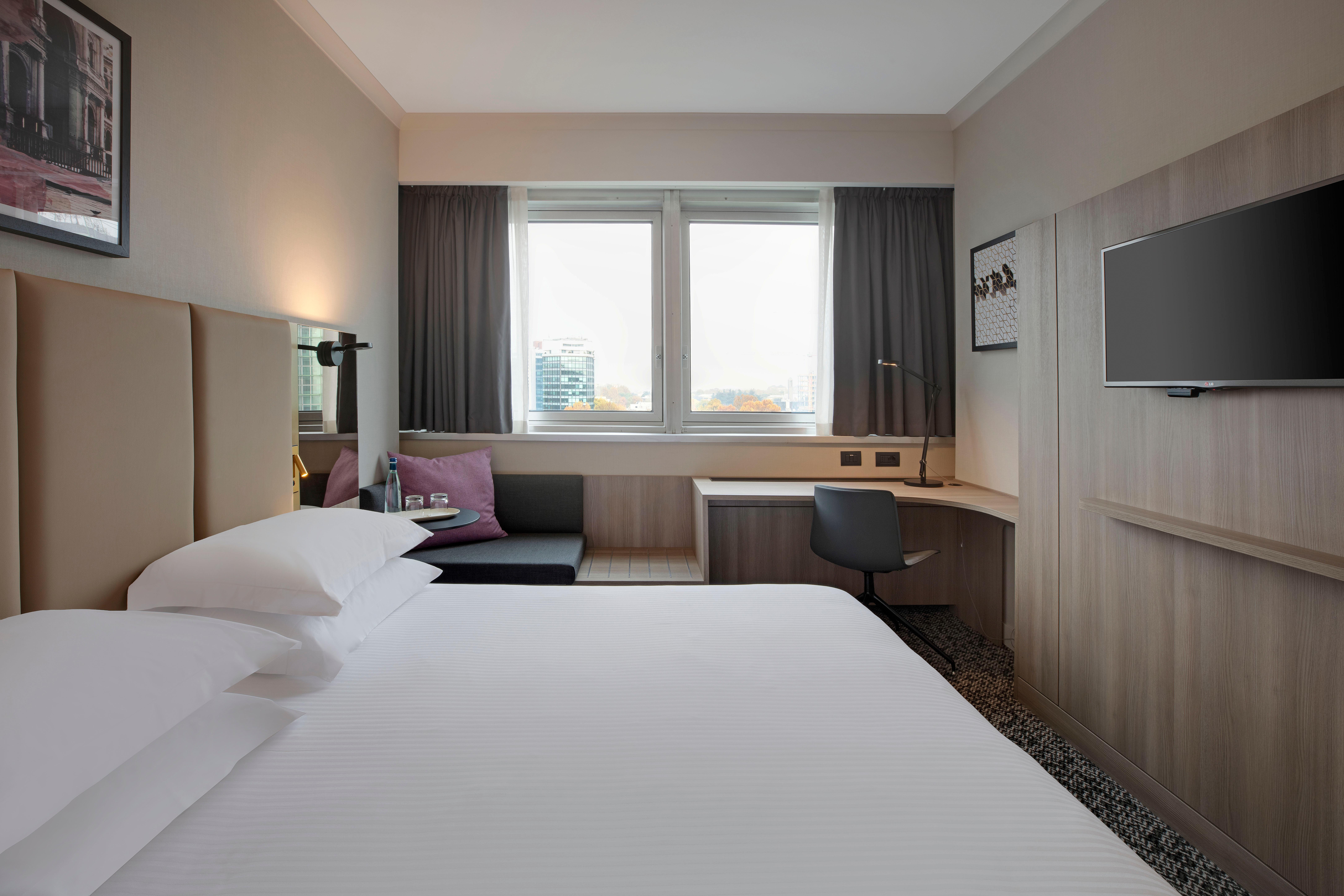 Hotel Crowne Plaza Milan Linate By Ihg San Donato Milanese Esterno foto