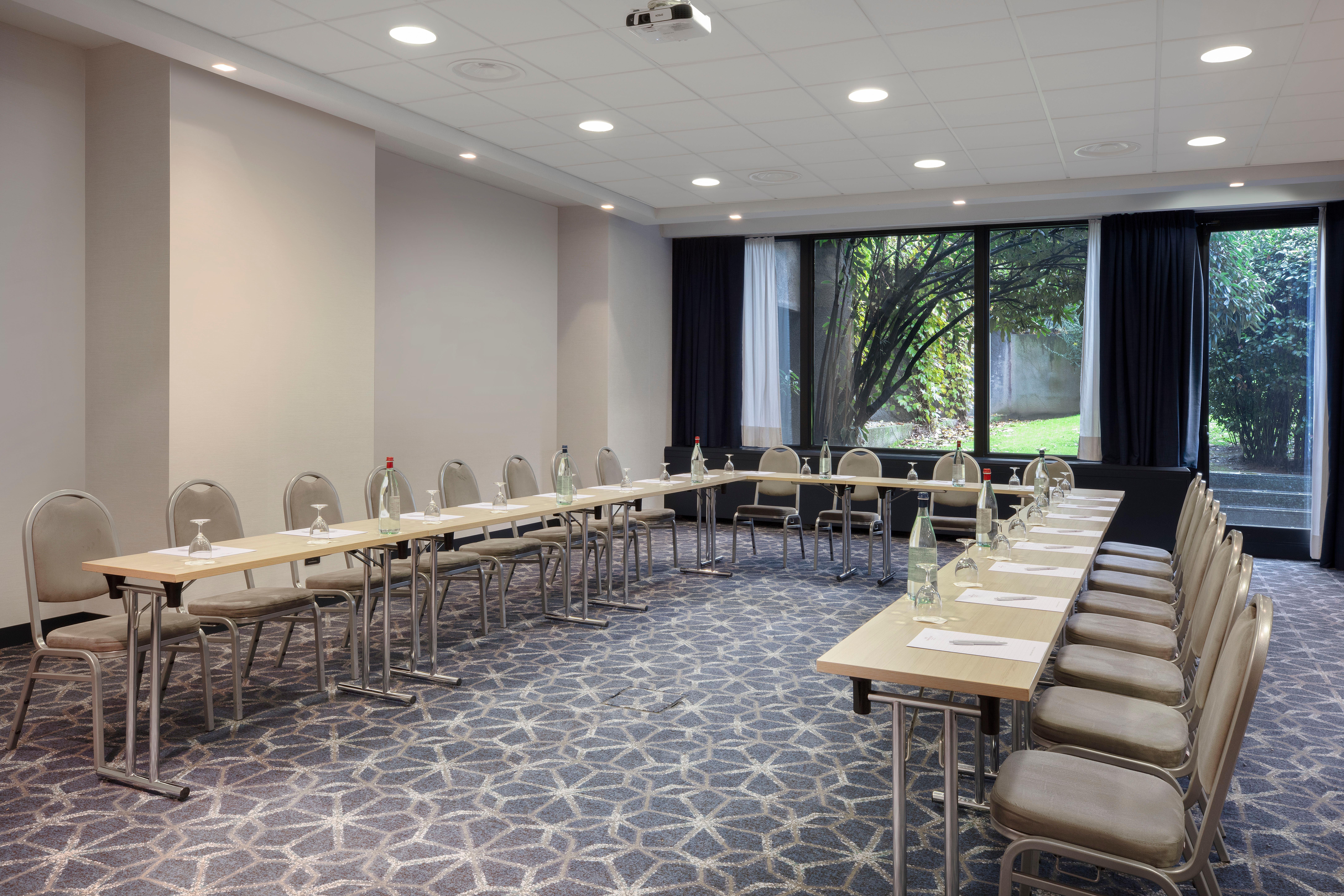 Hotel Crowne Plaza Milan Linate By Ihg San Donato Milanese Esterno foto