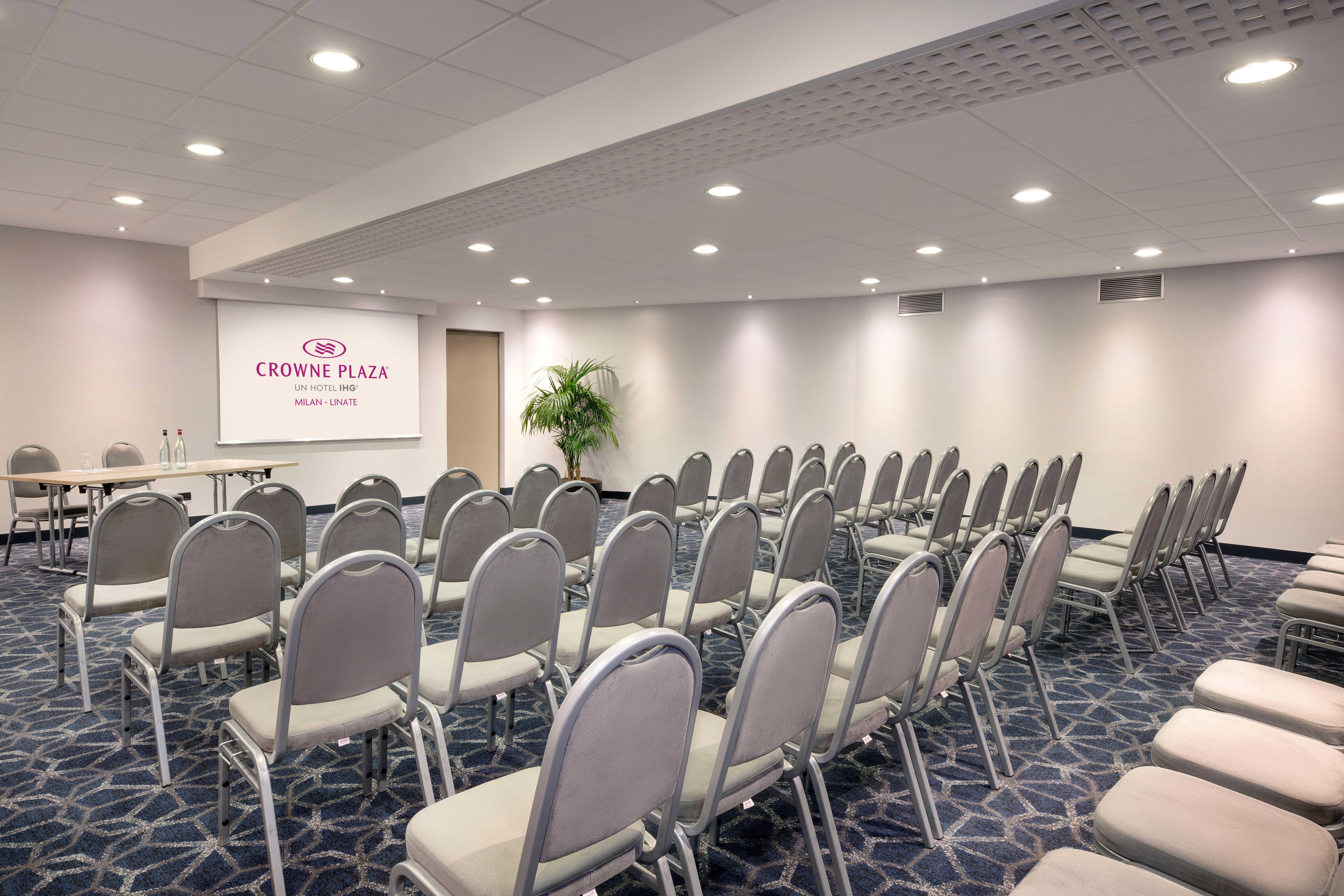 Hotel Crowne Plaza Milan Linate By Ihg San Donato Milanese Esterno foto