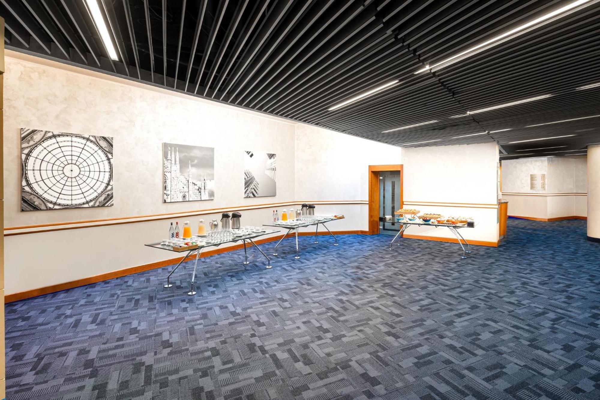 Hotel Crowne Plaza Milan Linate By Ihg San Donato Milanese Esterno foto