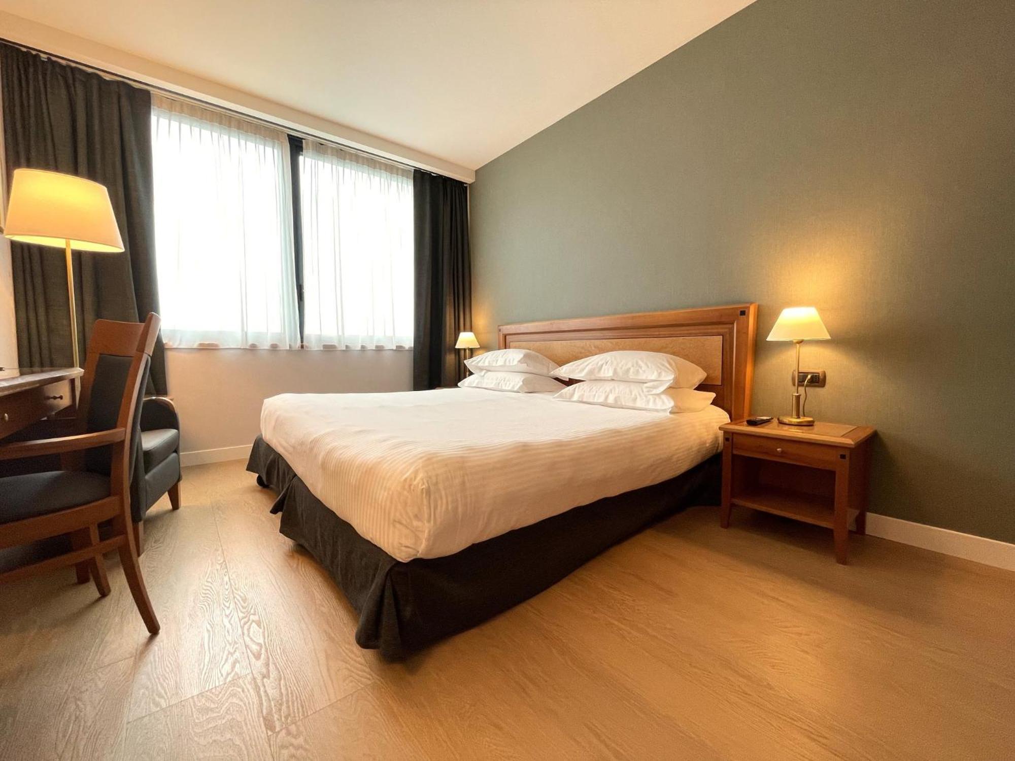 Hotel Crowne Plaza Milan Linate By Ihg San Donato Milanese Esterno foto