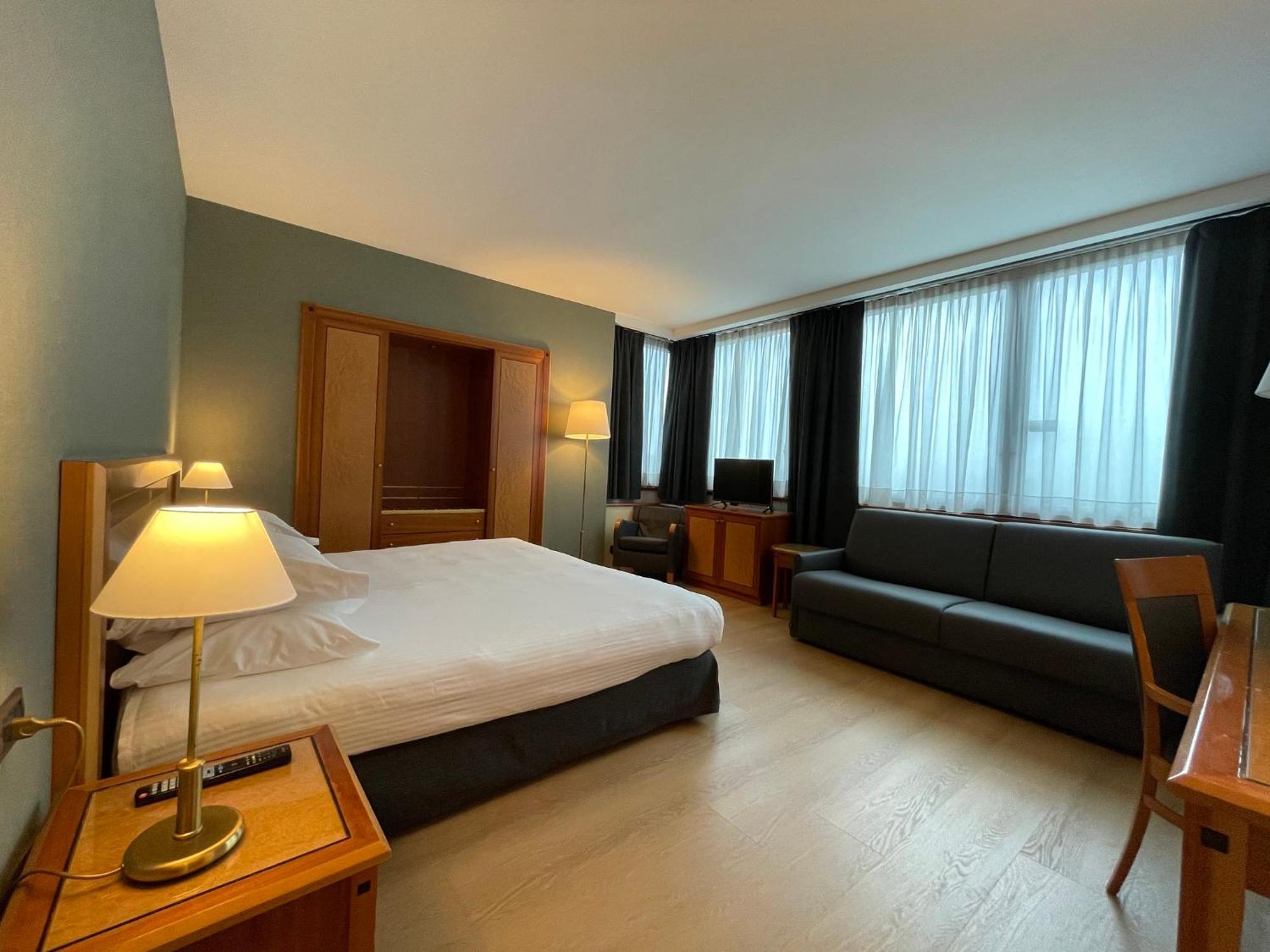 Hotel Crowne Plaza Milan Linate By Ihg San Donato Milanese Esterno foto