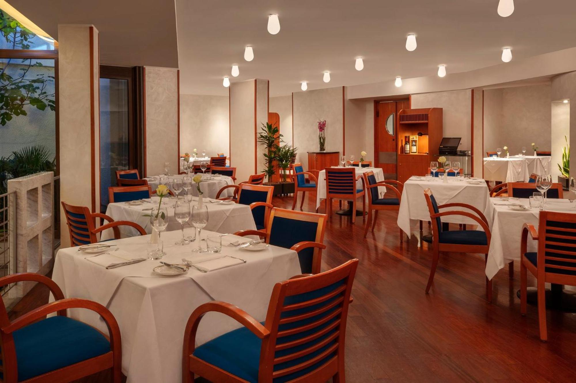 Hotel Crowne Plaza Milan Linate By Ihg San Donato Milanese Esterno foto