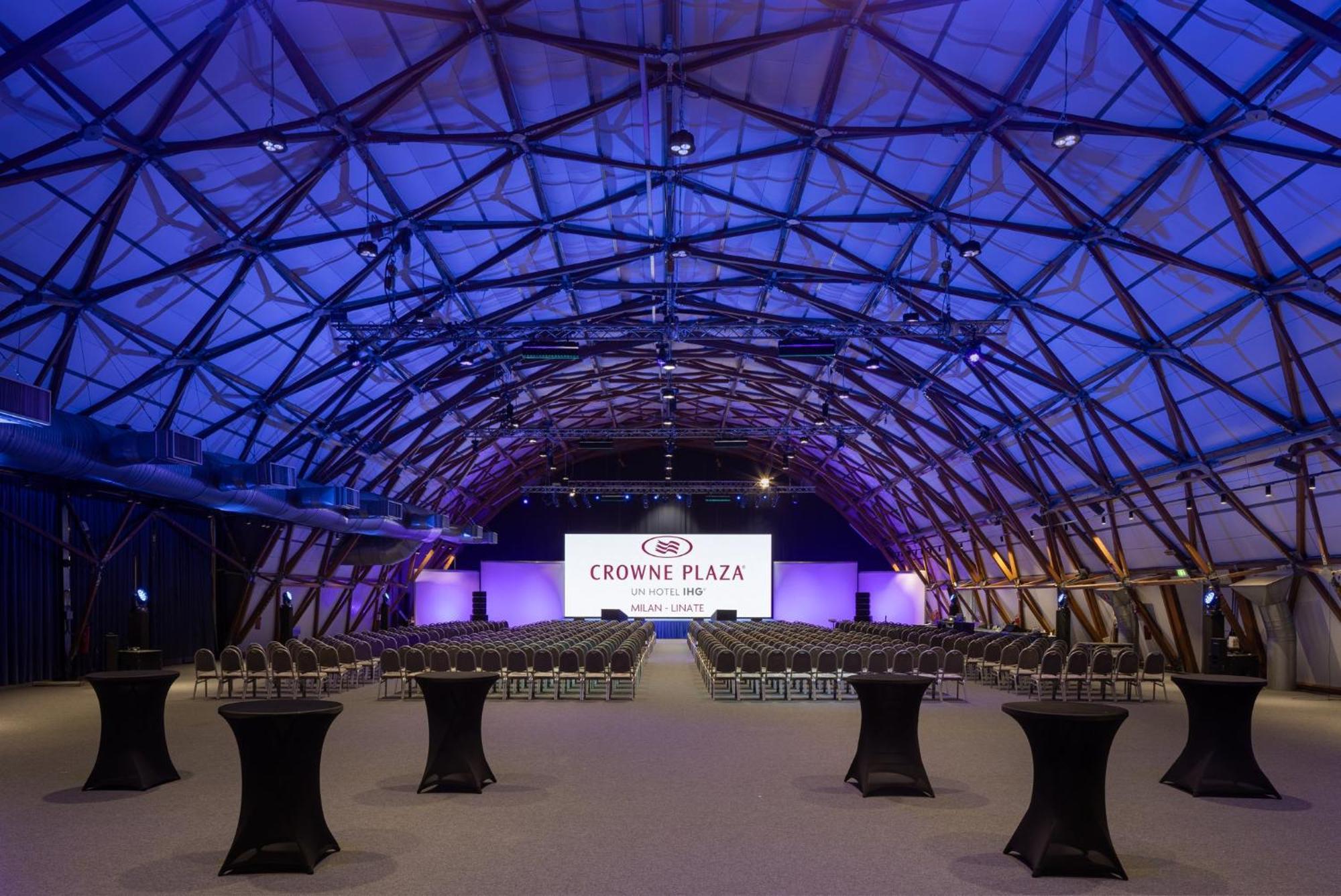 Hotel Crowne Plaza Milan Linate By Ihg San Donato Milanese Esterno foto