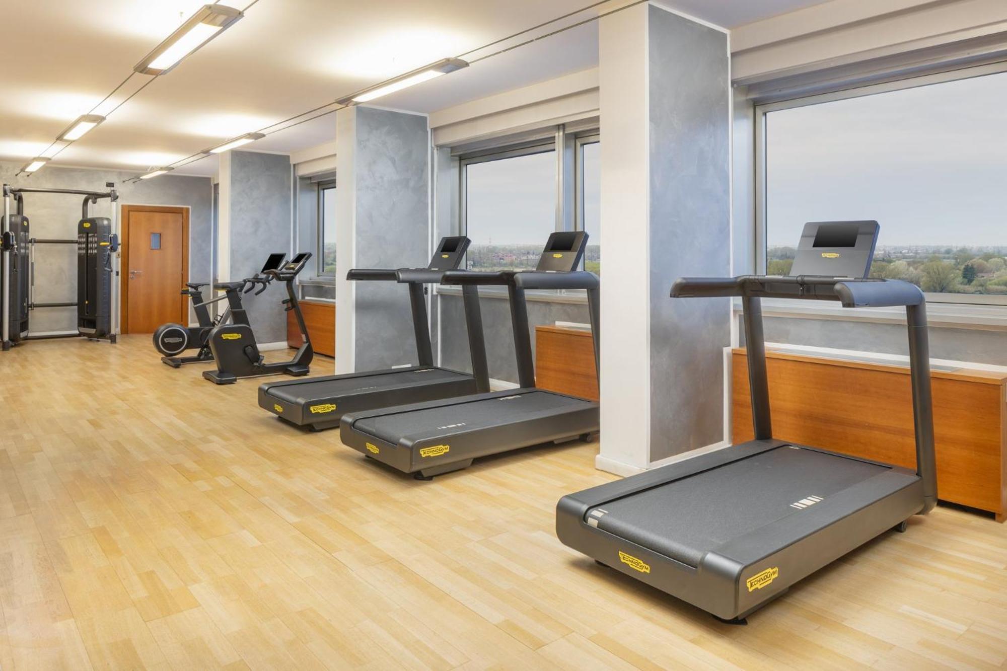 Hotel Crowne Plaza Milan Linate By Ihg San Donato Milanese Esterno foto